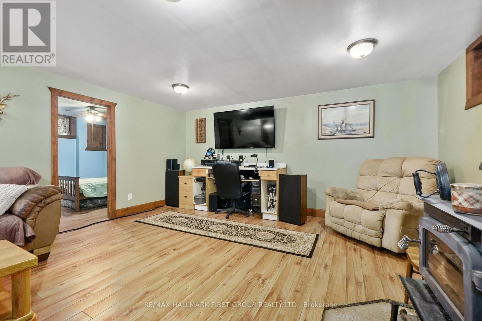 10906 1ST LINE ROAD Image 27