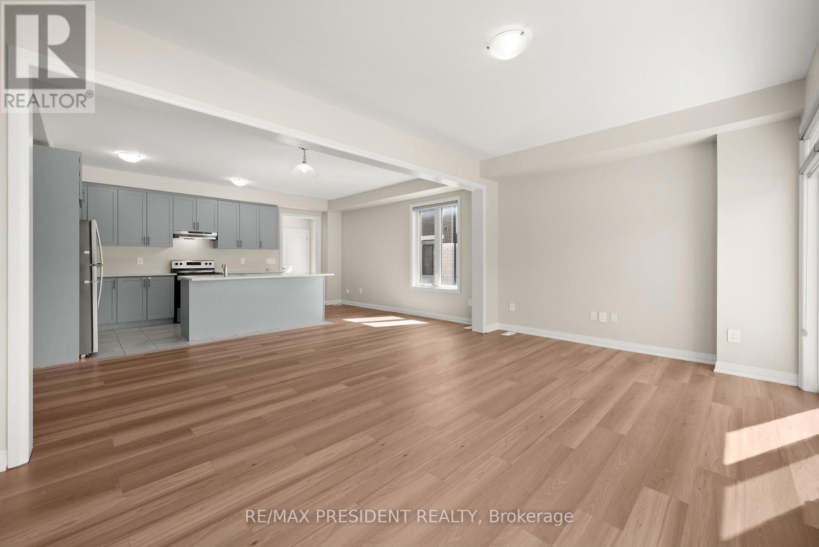 100 CORLEY STREET WEST Image 21