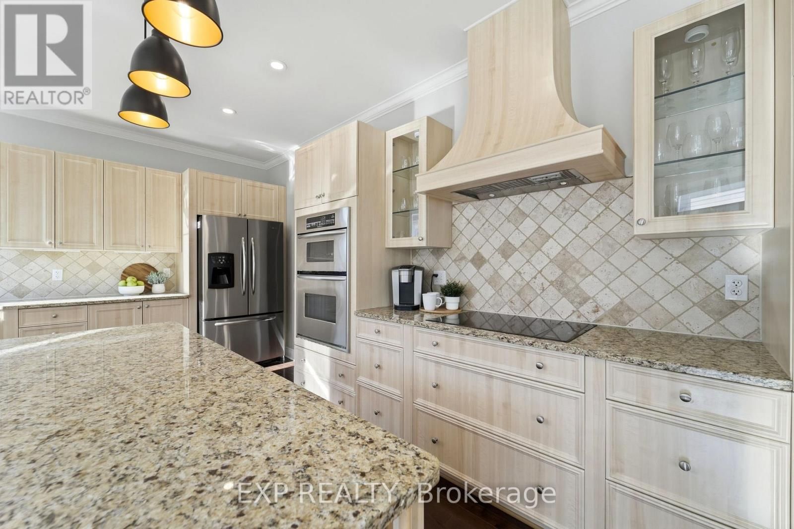 509 CLARINGTON AVENUE Image 17