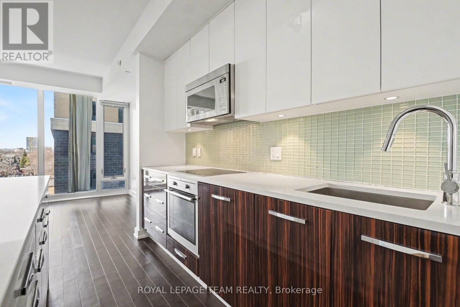 406 - 111 CHAMPAGNE AVENUE SOUTH Image 14