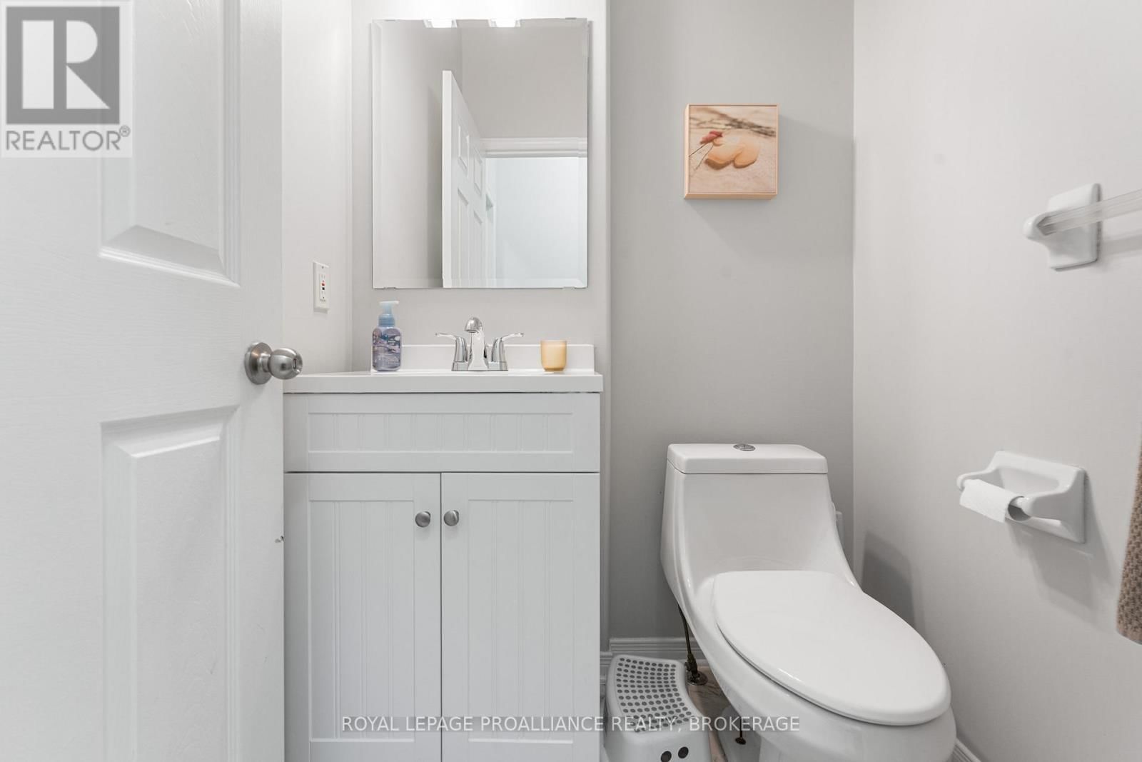 975 BLUFFWOOD AVENUE Image 21