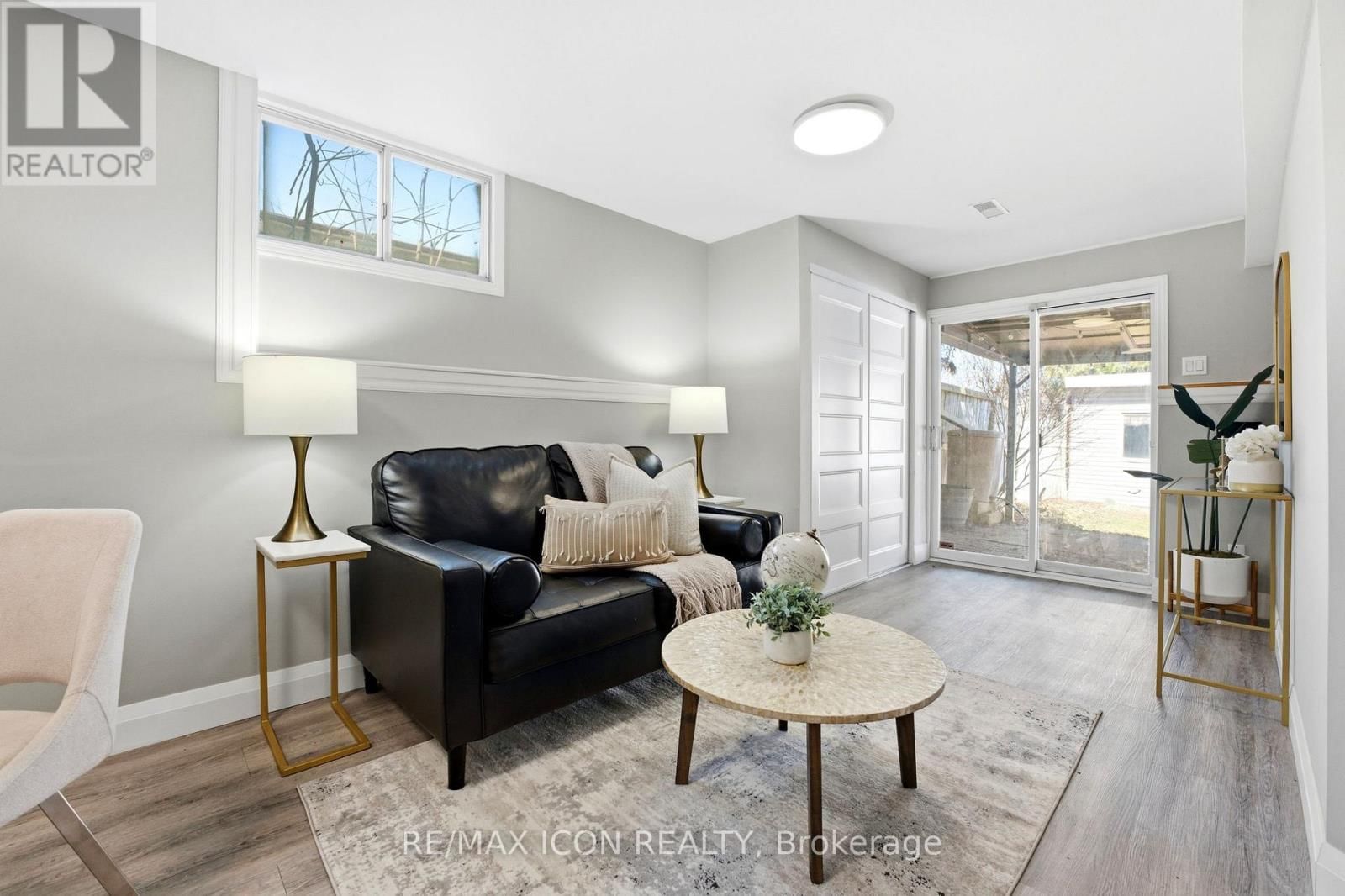 304 DINISON PLACE Image 26