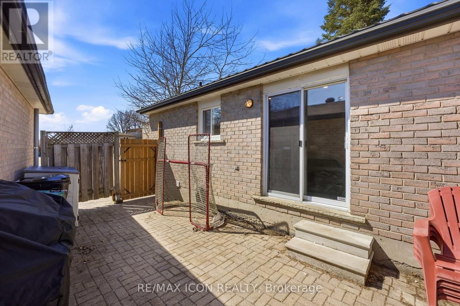 304 DINISON PLACE Image 28