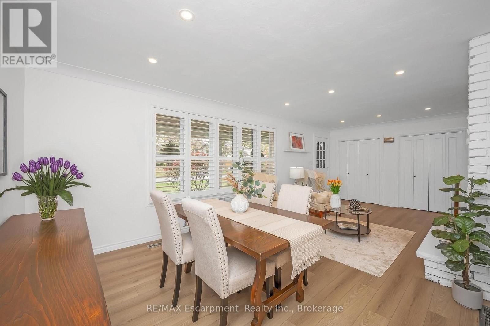 15 HARVEST LANE Image 10