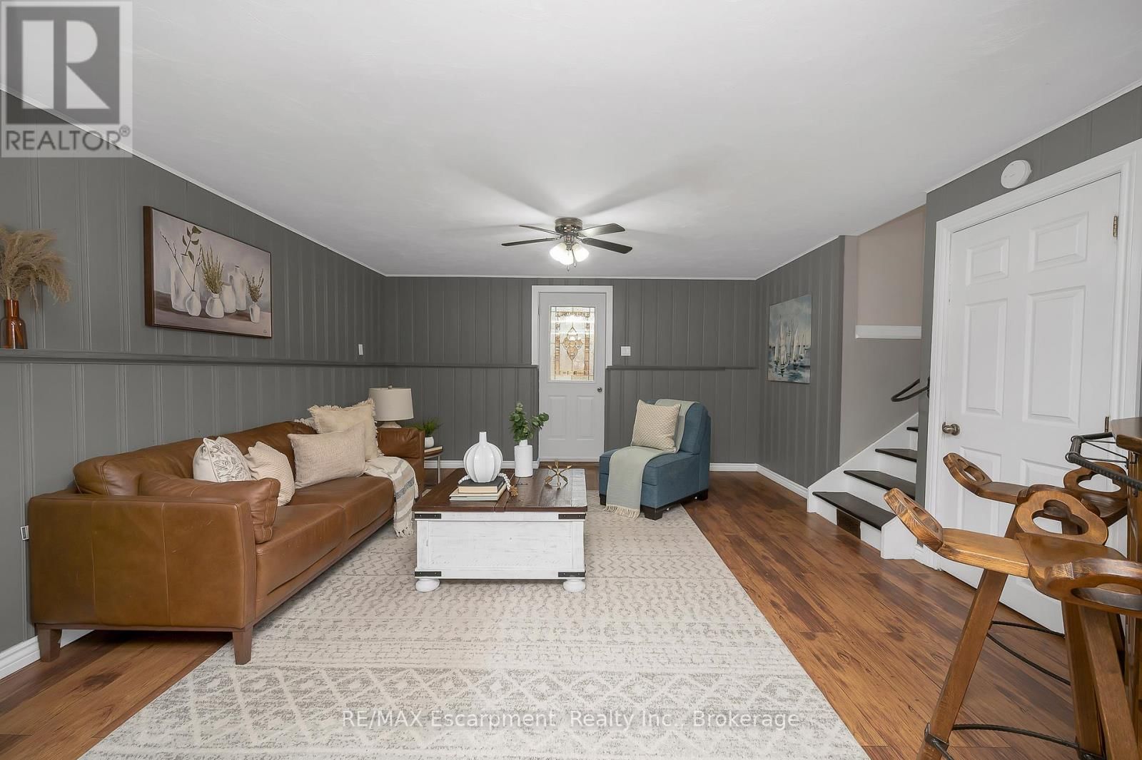 15 HARVEST LANE Image 26