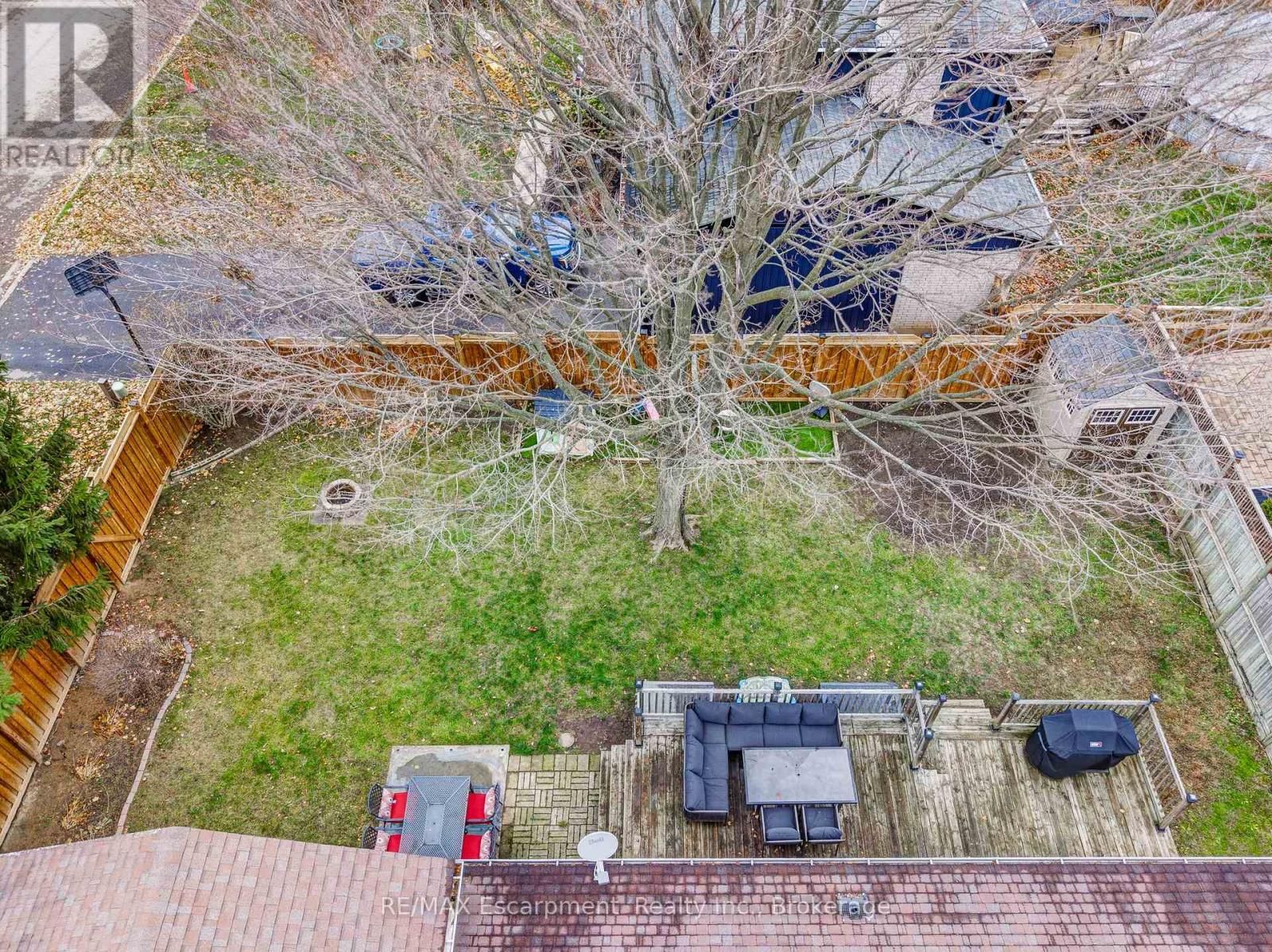 15 HARVEST LANE Image 40