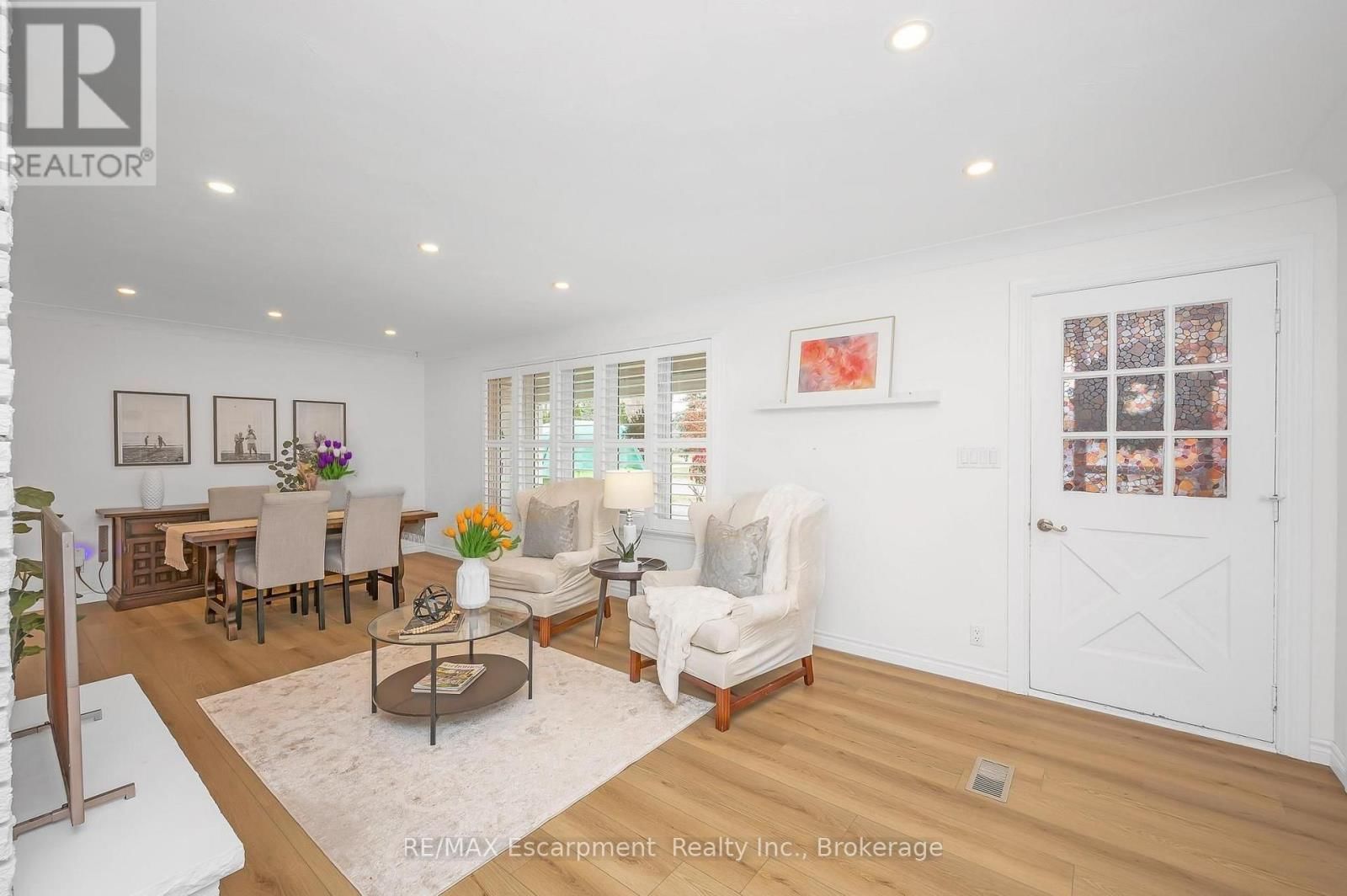 15 HARVEST LANE Image 7