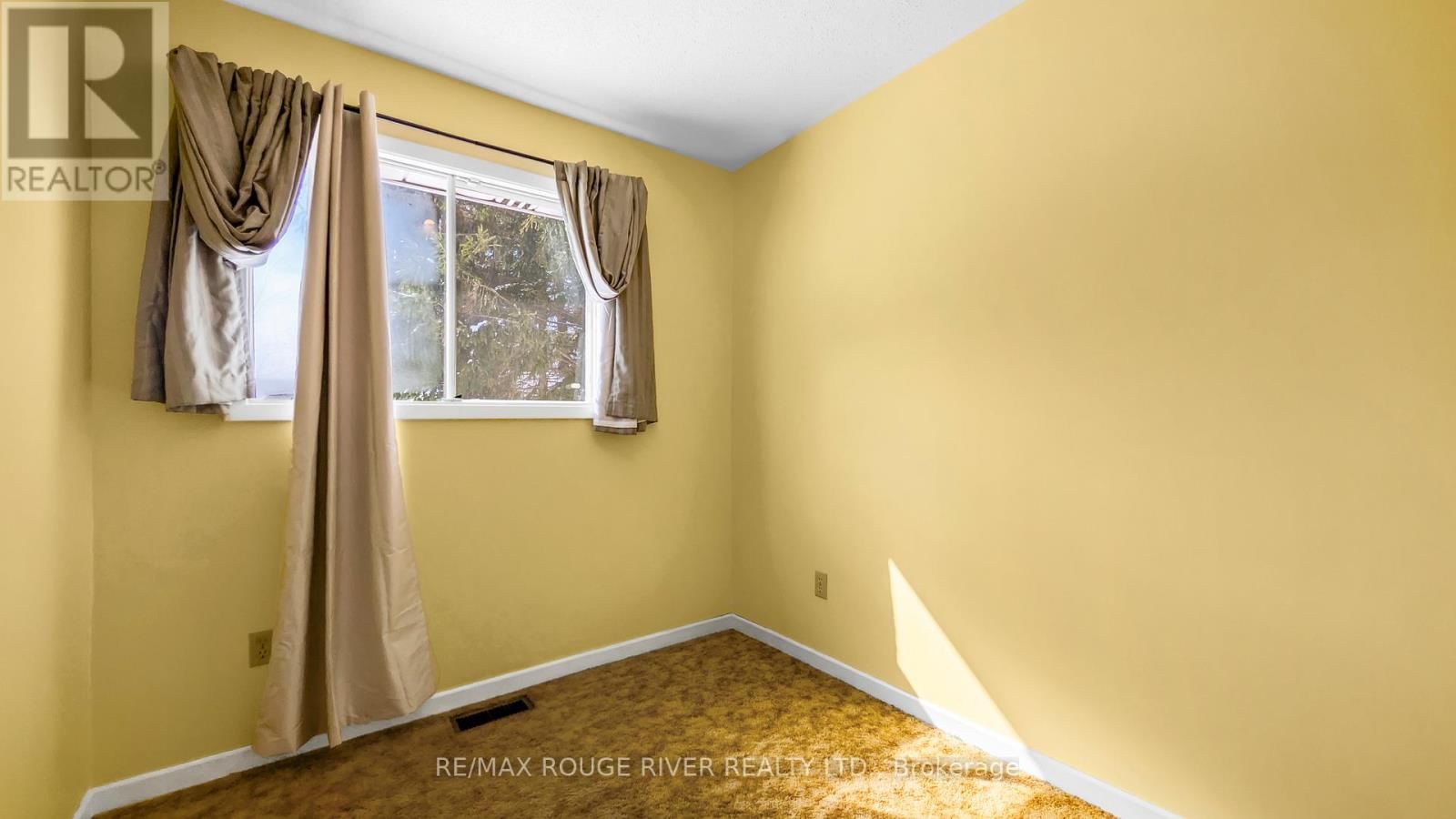 20 COYLE CRESCENT Image 12