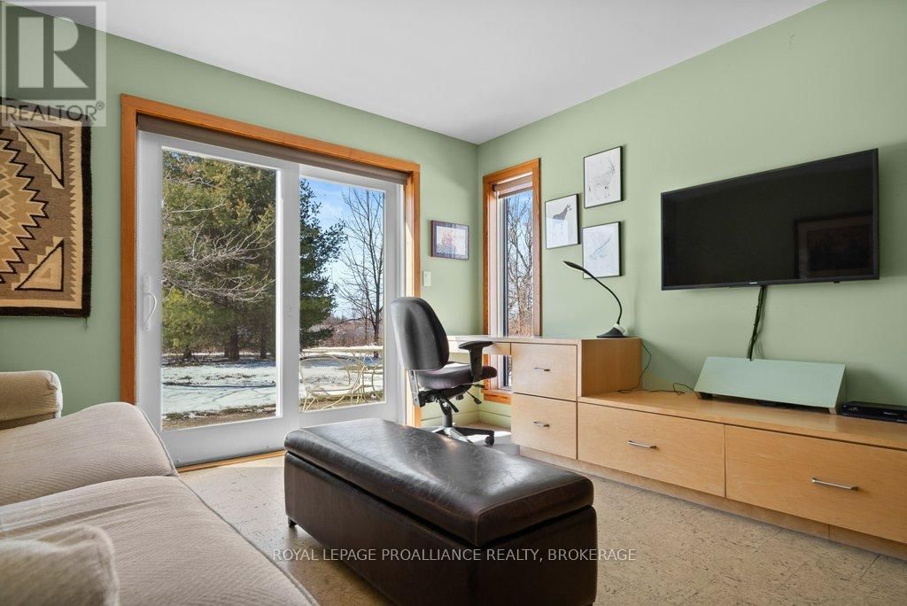 97A 12TH LINE ROAD Image 19