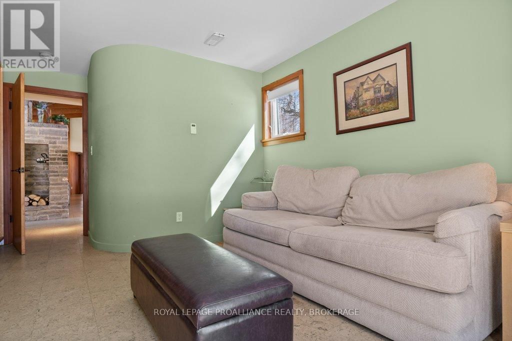 97A 12TH LINE ROAD Image 20