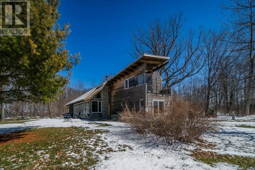 97A 12TH LINE ROAD Image 26