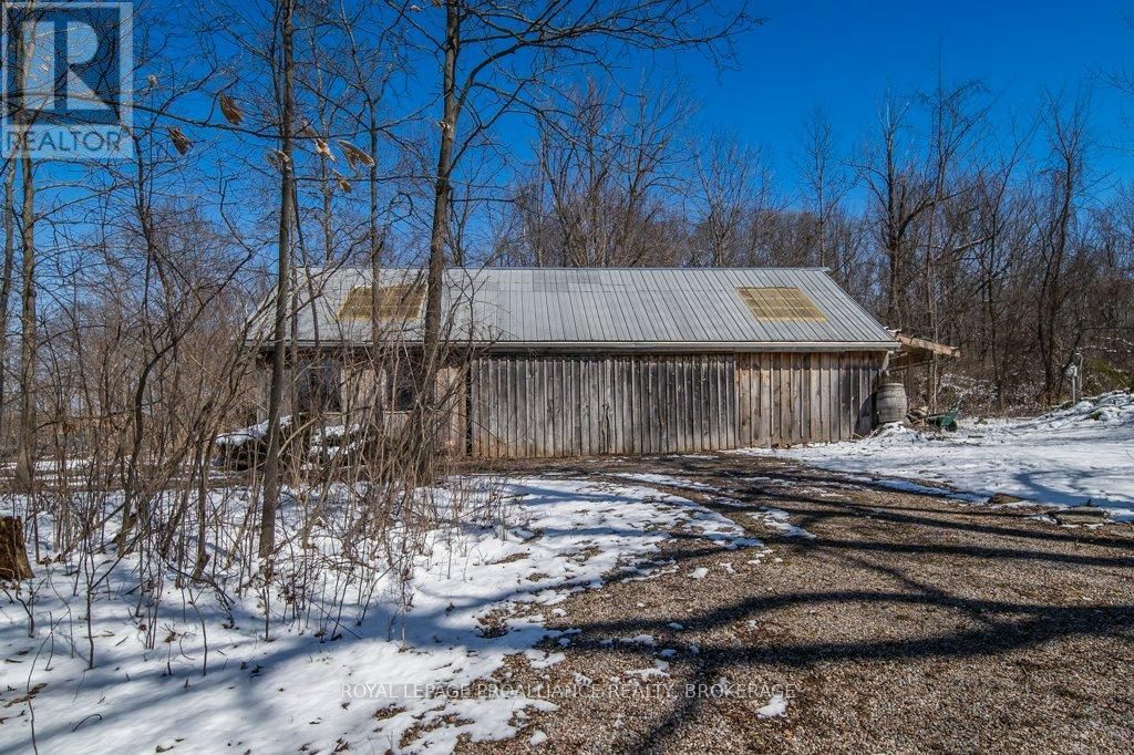 97A 12TH LINE ROAD Image 41