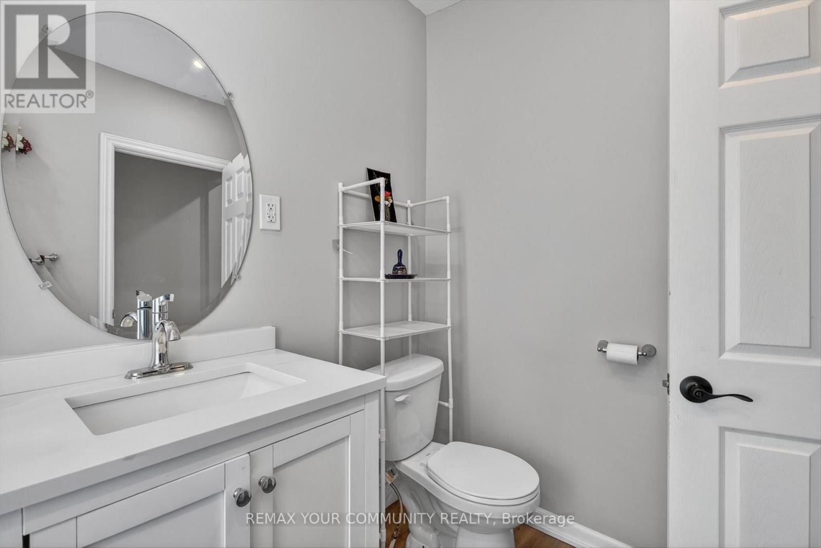 426 WOLSELY STREET Image 14