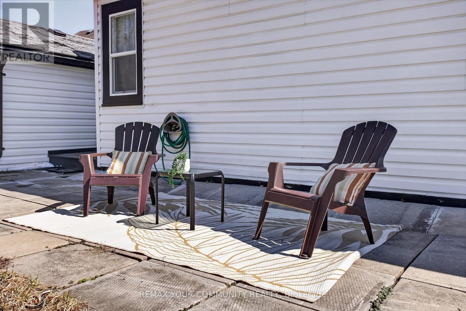 426 WOLSELY STREET Image 23