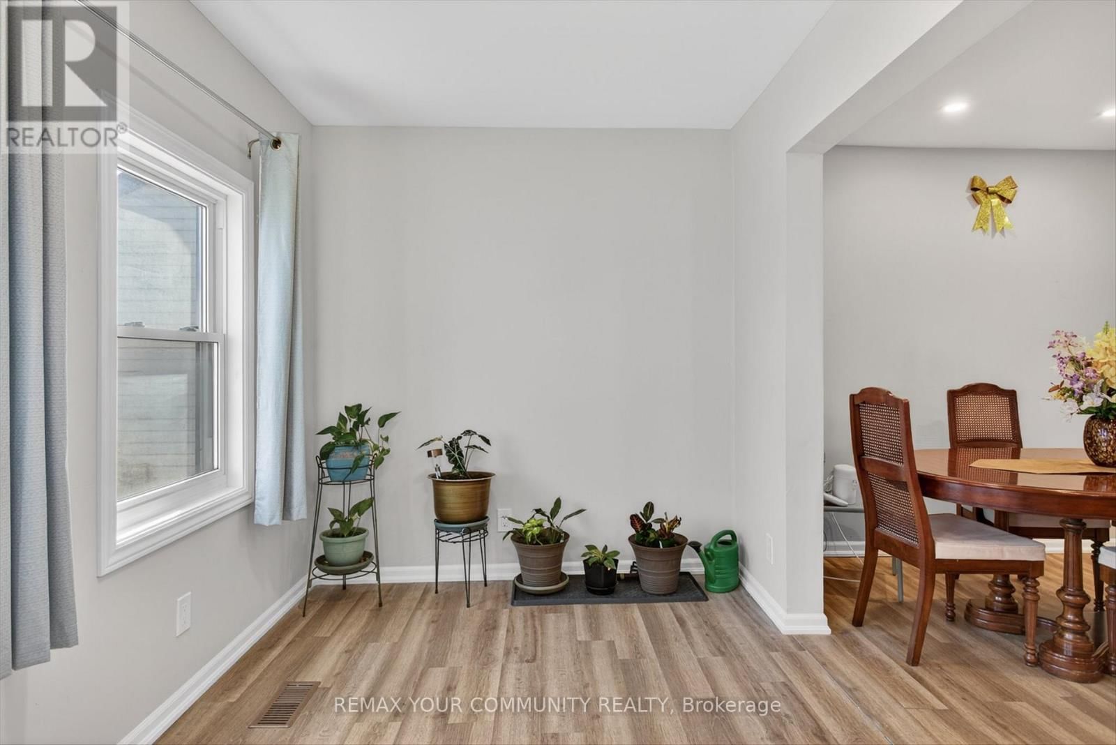 426 WOLSELY STREET Image 4