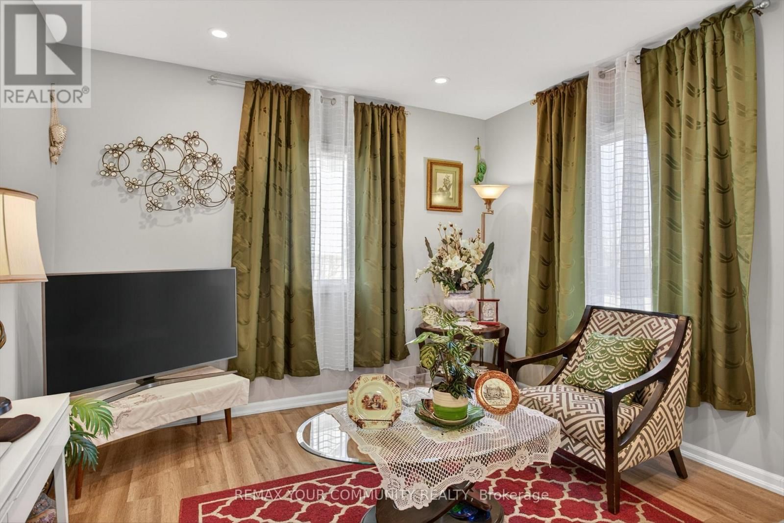 426 WOLSELY STREET Image 7