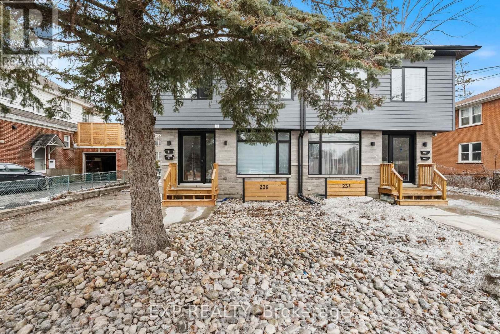 234, 236 WOODROFFE AVENUE Image 1