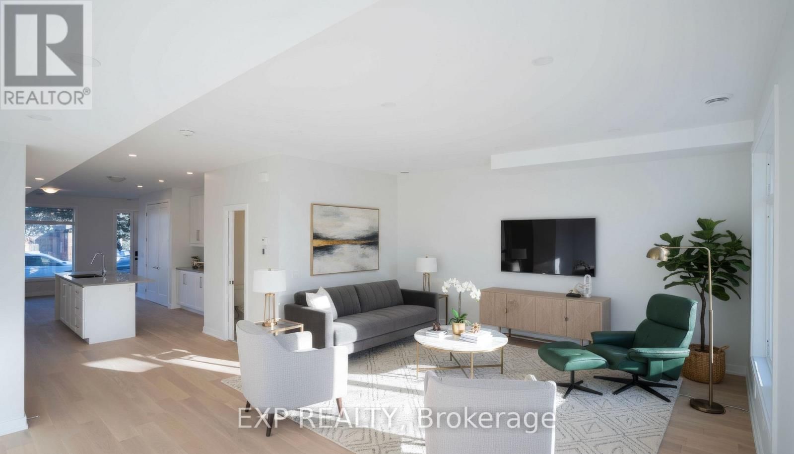 234, 236 WOODROFFE AVENUE Image 19