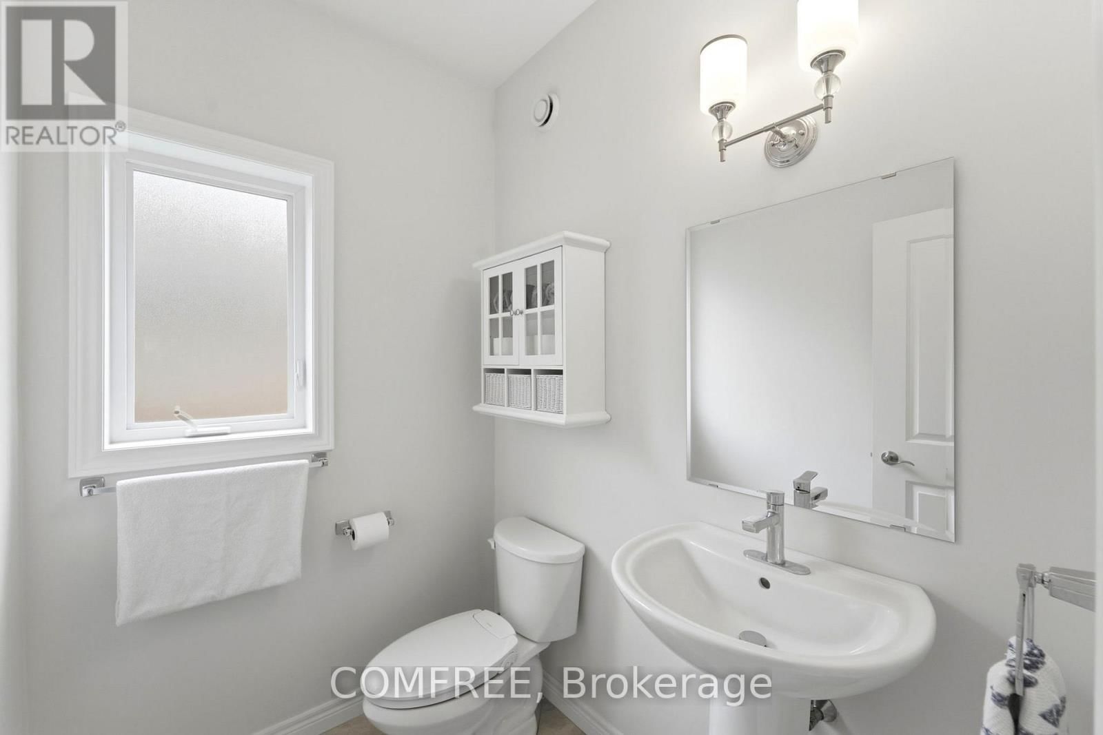 152 JUNO CRESCENT Image 14