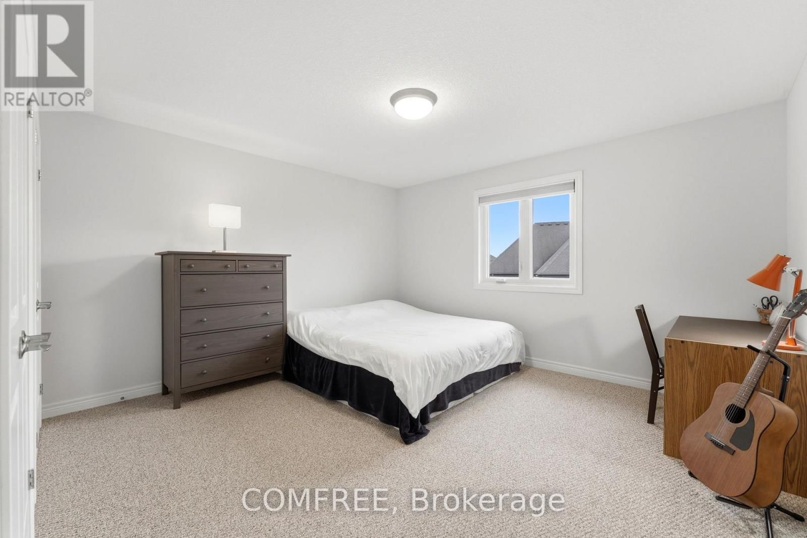 152 JUNO CRESCENT Image 33