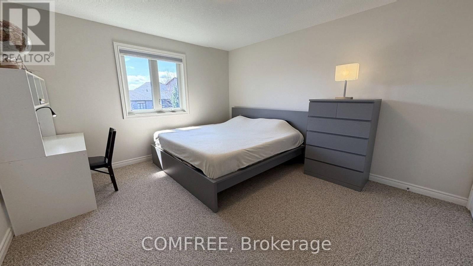 152 JUNO CRESCENT Image 35