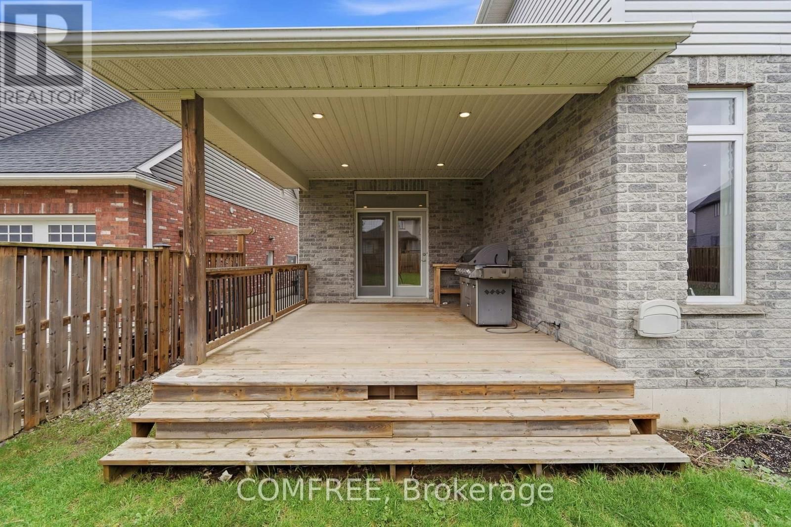 152 JUNO CRESCENT Image 41