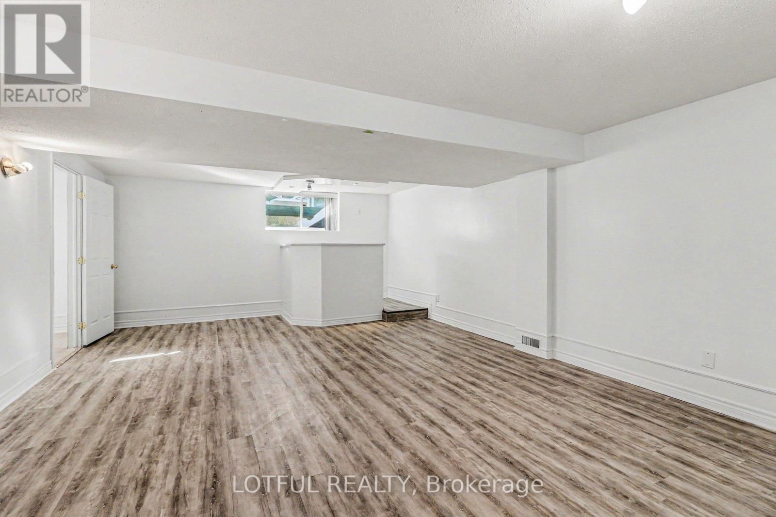 2243 ESPRIT DRIVE Image 25