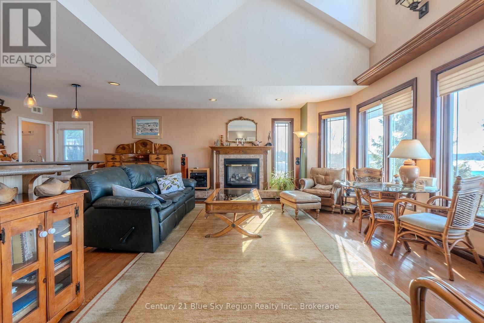 422 OSPREY CRESCENT Image 13