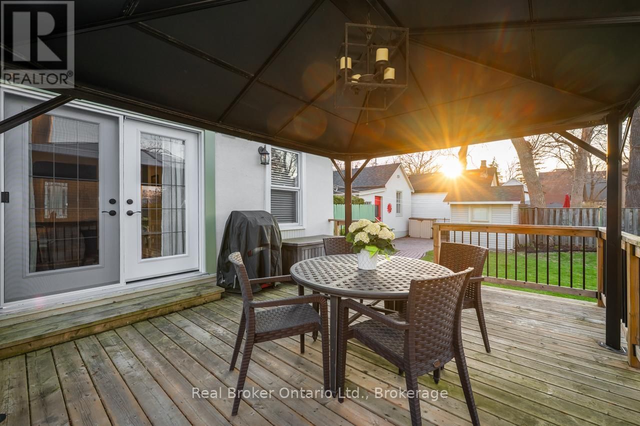 15 MAPLE AVENUE Image 27