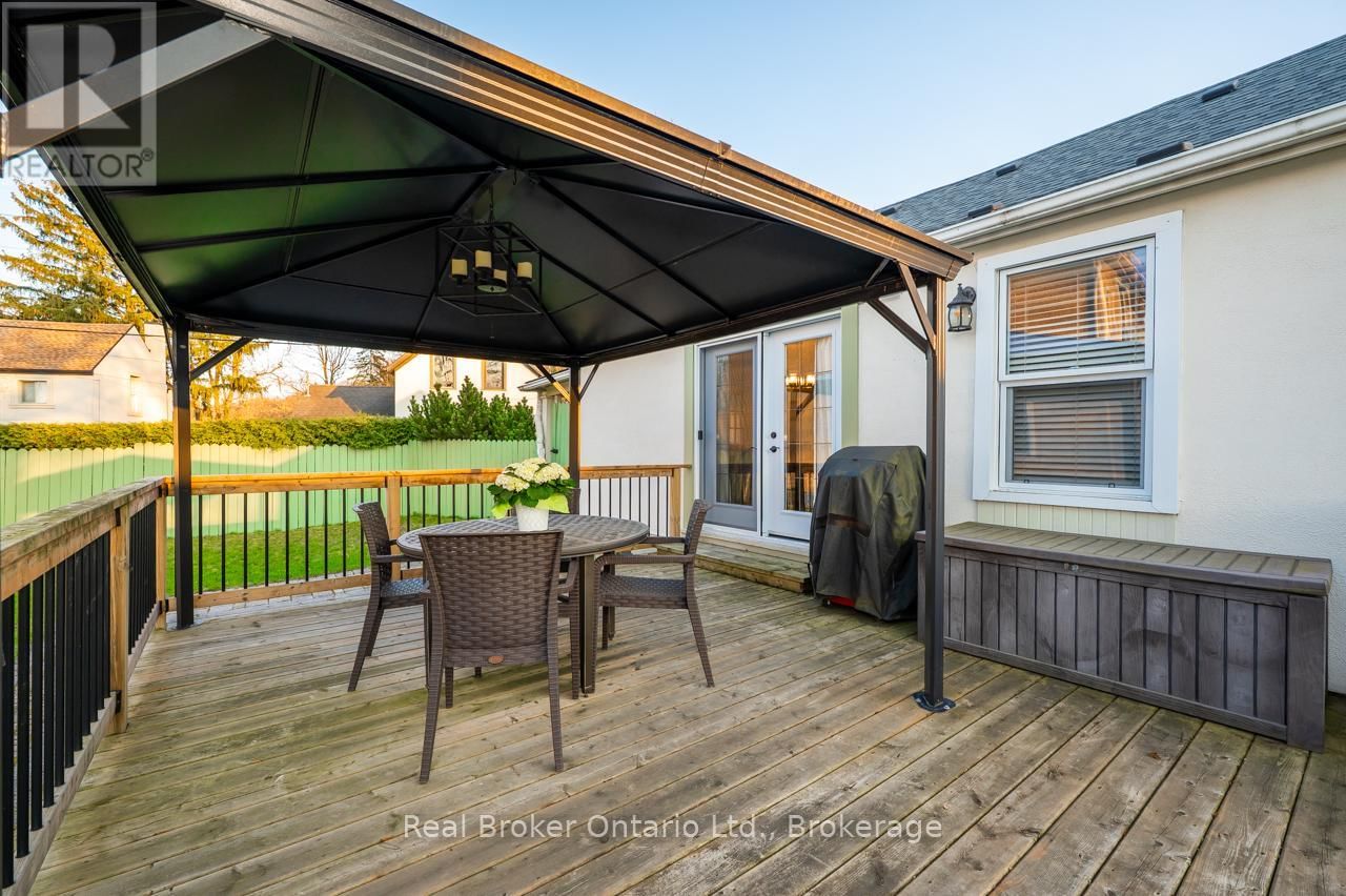 15 MAPLE AVENUE Image 28