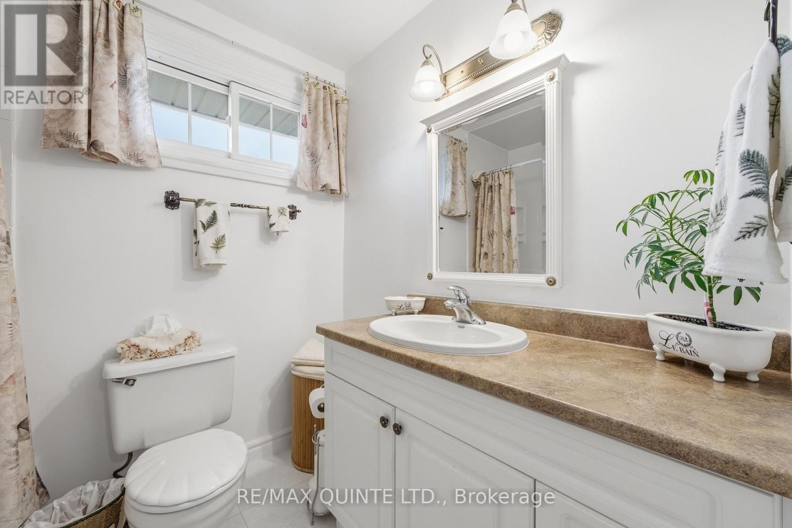 19 COUNTRY CLUB DRIVE Image 14