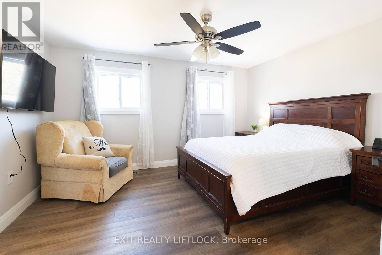 4 COUNTY ROAD 4 Image 10