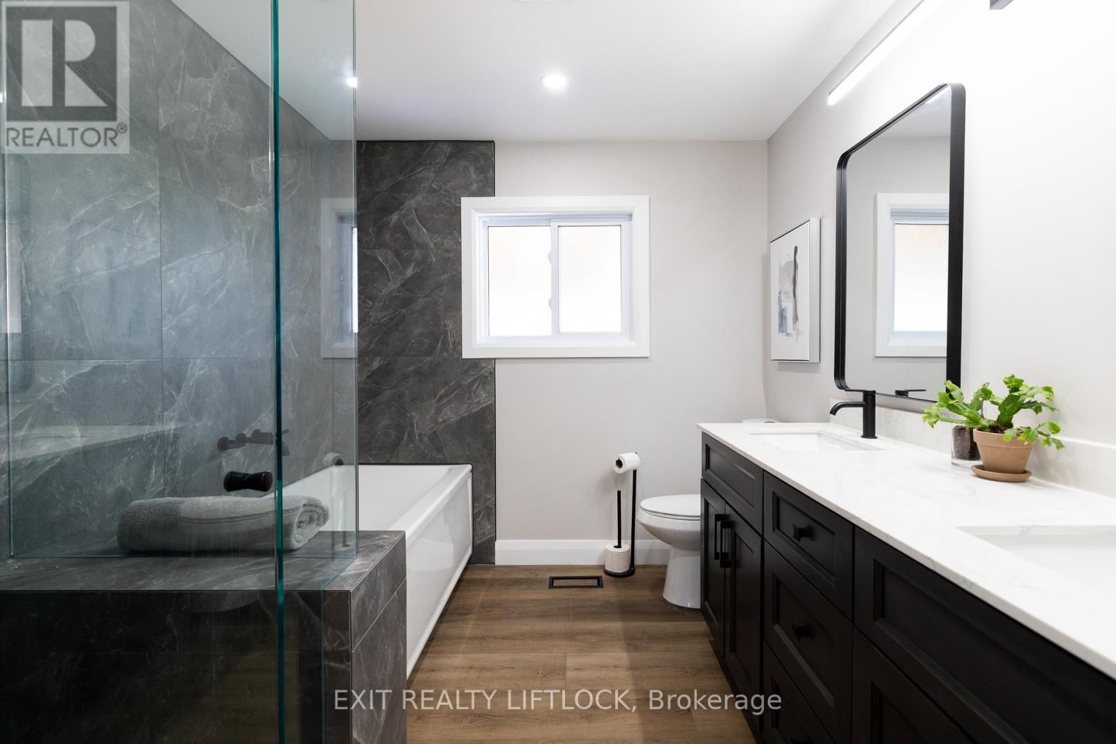 4 COUNTY ROAD 4 Image 11