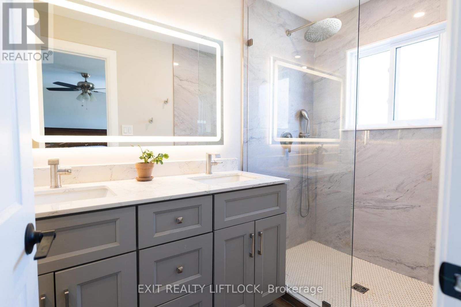 4 COUNTY ROAD 4 Image 15