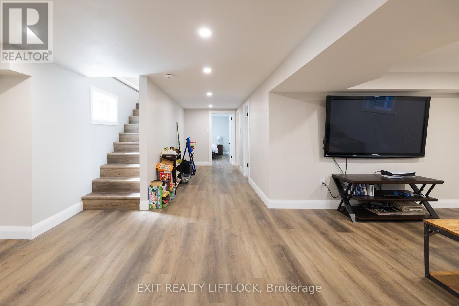 4 COUNTY ROAD 4 Image 20