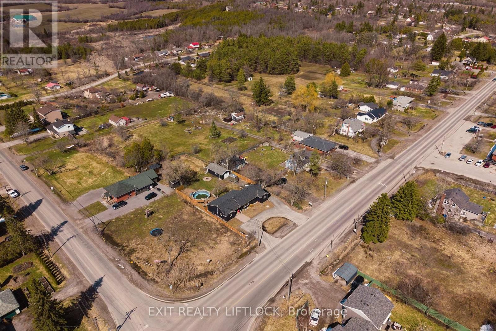 4 COUNTY ROAD 4 Image 32