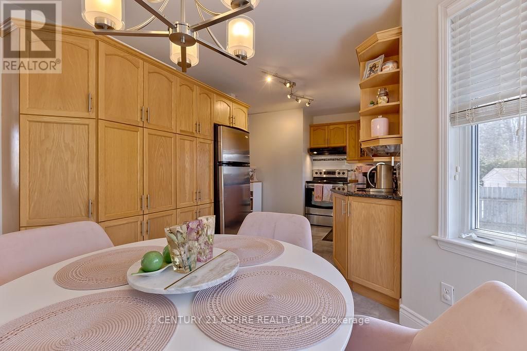 32 BAYSHORE DRIVE Image 11