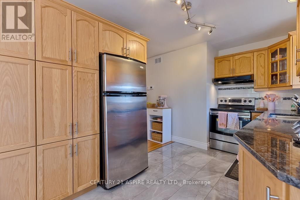 32 BAYSHORE DRIVE Image 12