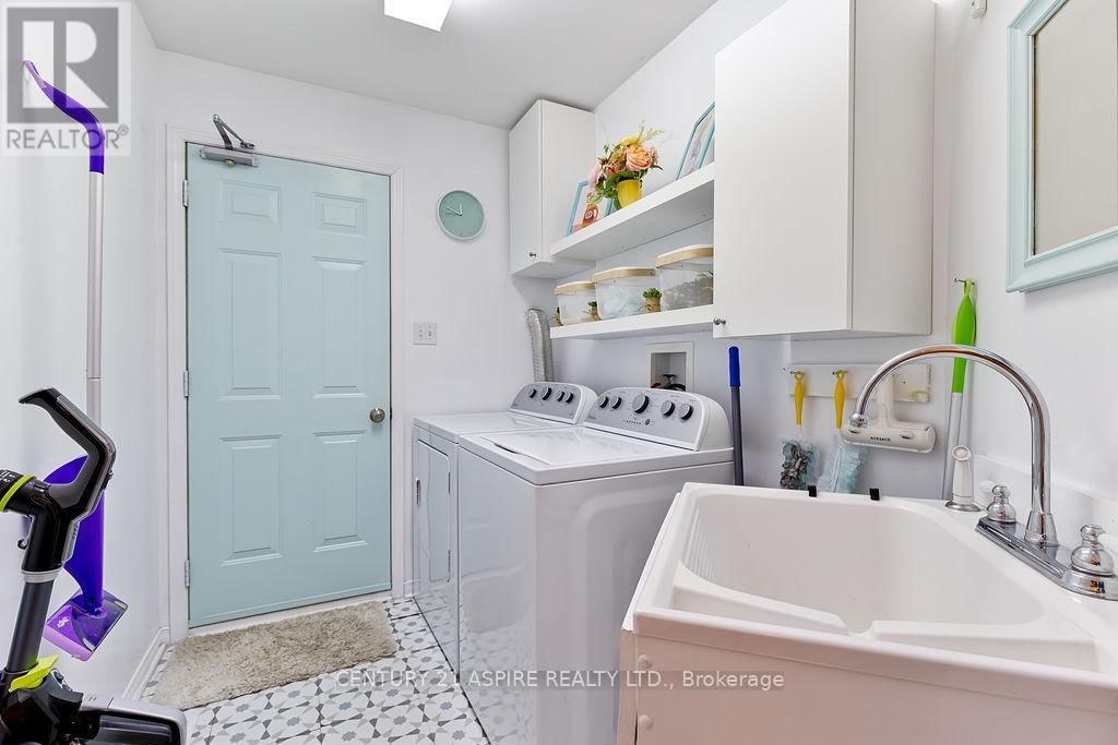 32 BAYSHORE DRIVE Image 20