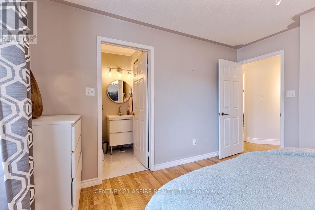 32 BAYSHORE DRIVE Image 23