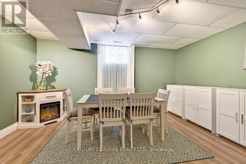 32 BAYSHORE DRIVE Image 28