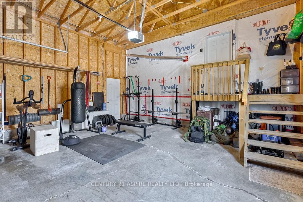 32 BAYSHORE DRIVE Image 39