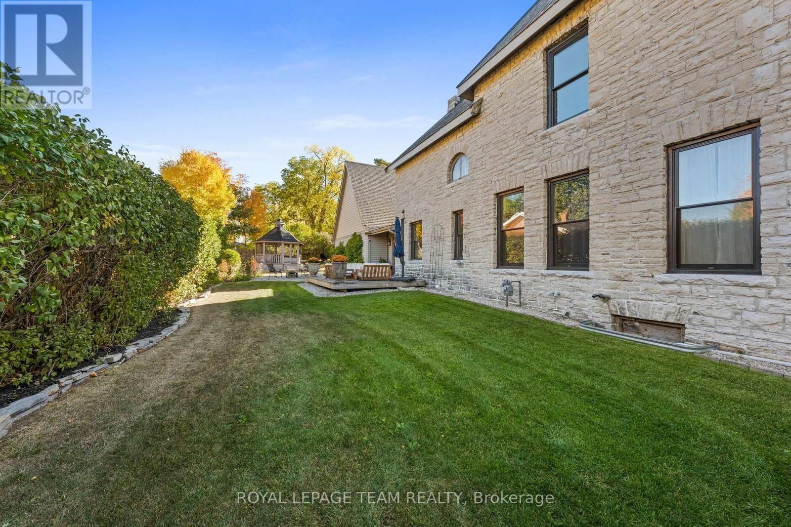 161 UNION STREET NORTH Image 48