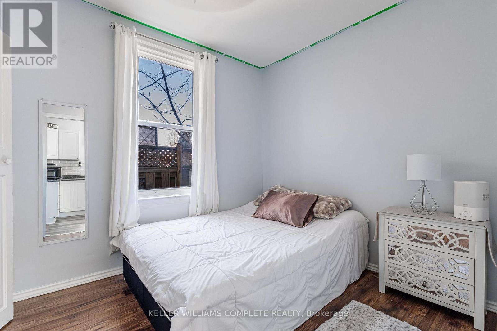 174 ROSSLYN AVENUE NORTH Image 11