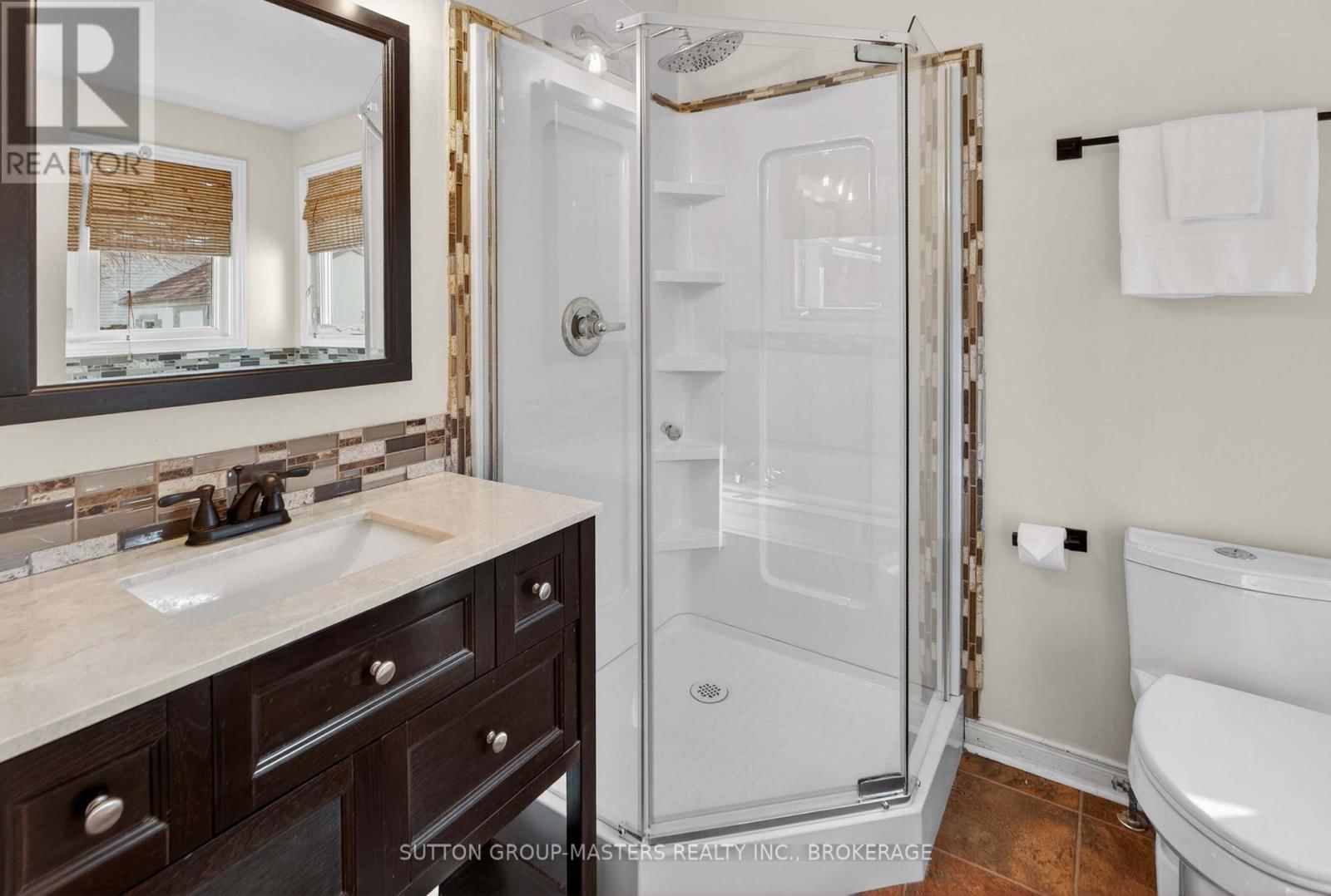 16 COUNTRY CLUB DRIVE Image 17