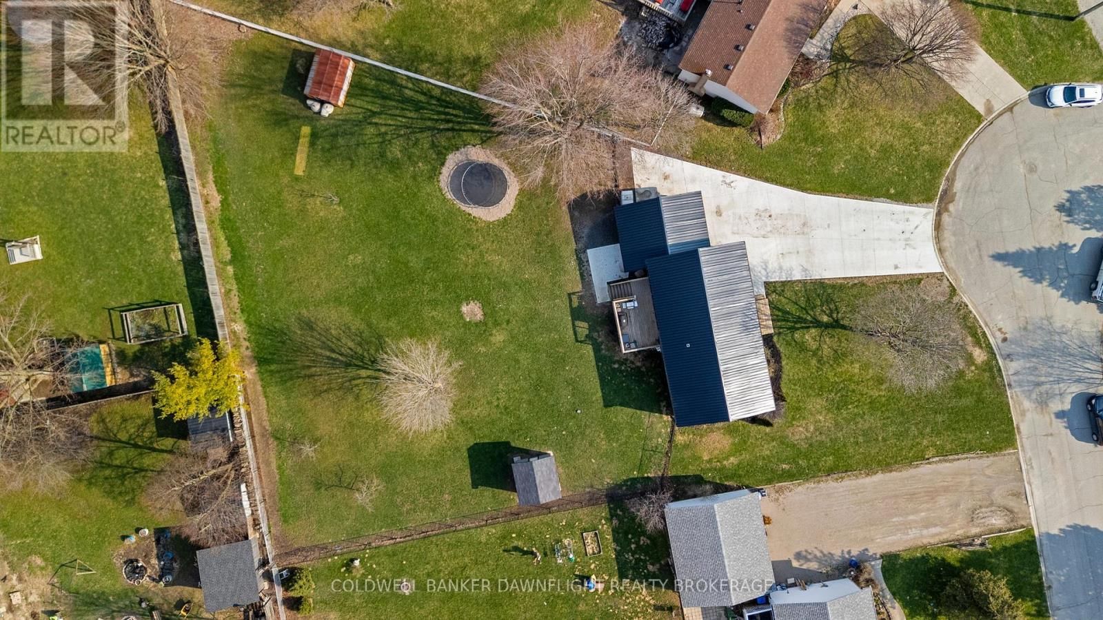 17 HAWTHORN CRESCENT Image 46