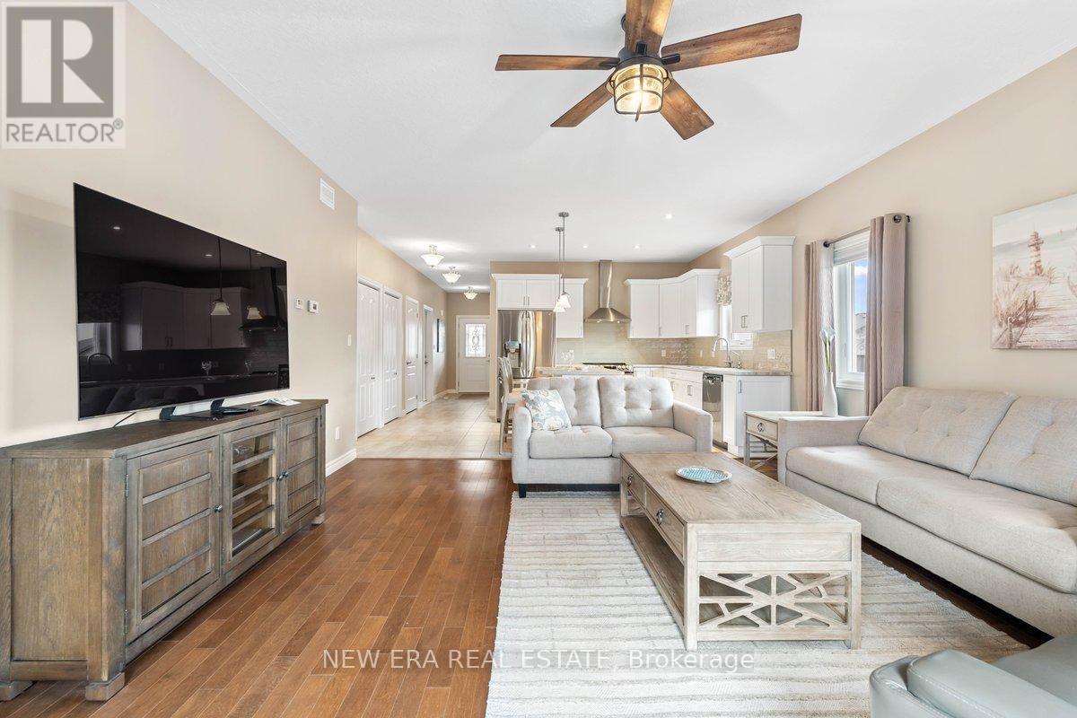 17 DORCHESTER DRIVE Image 12