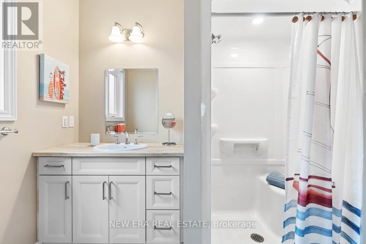 17 DORCHESTER DRIVE Image 15