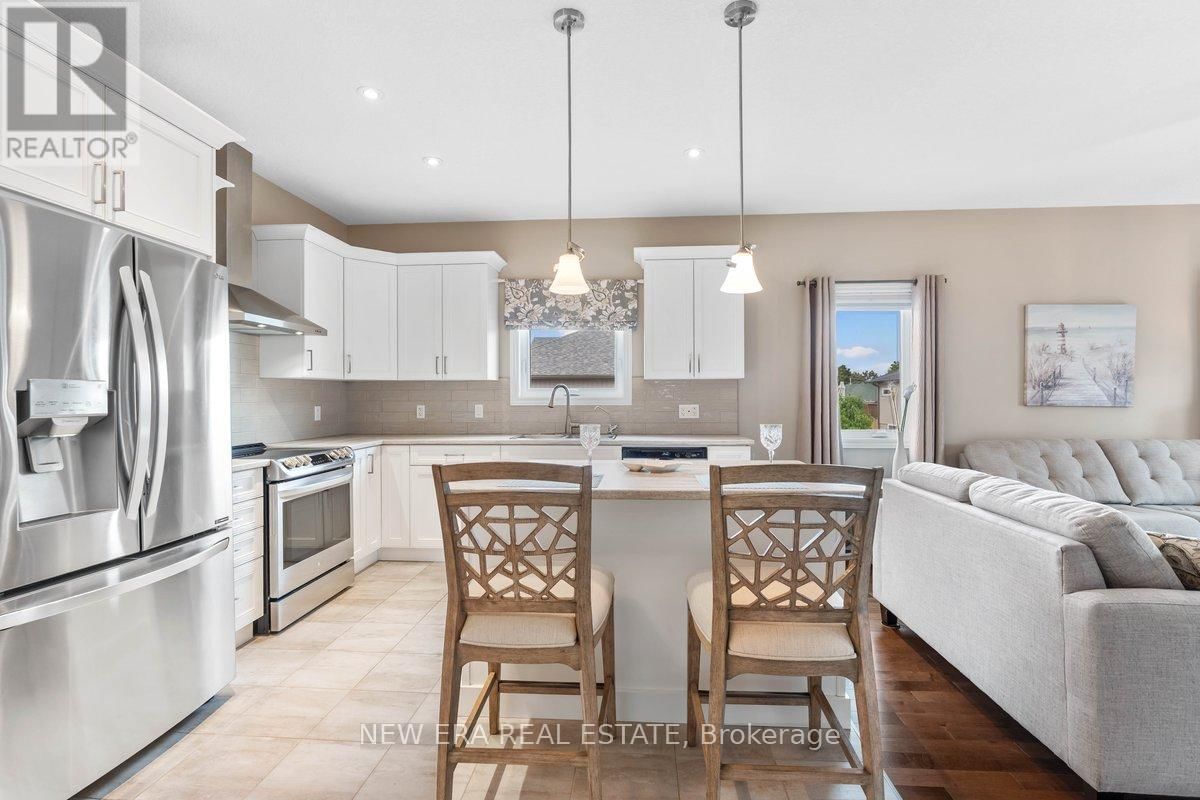 17 DORCHESTER DRIVE Image 5