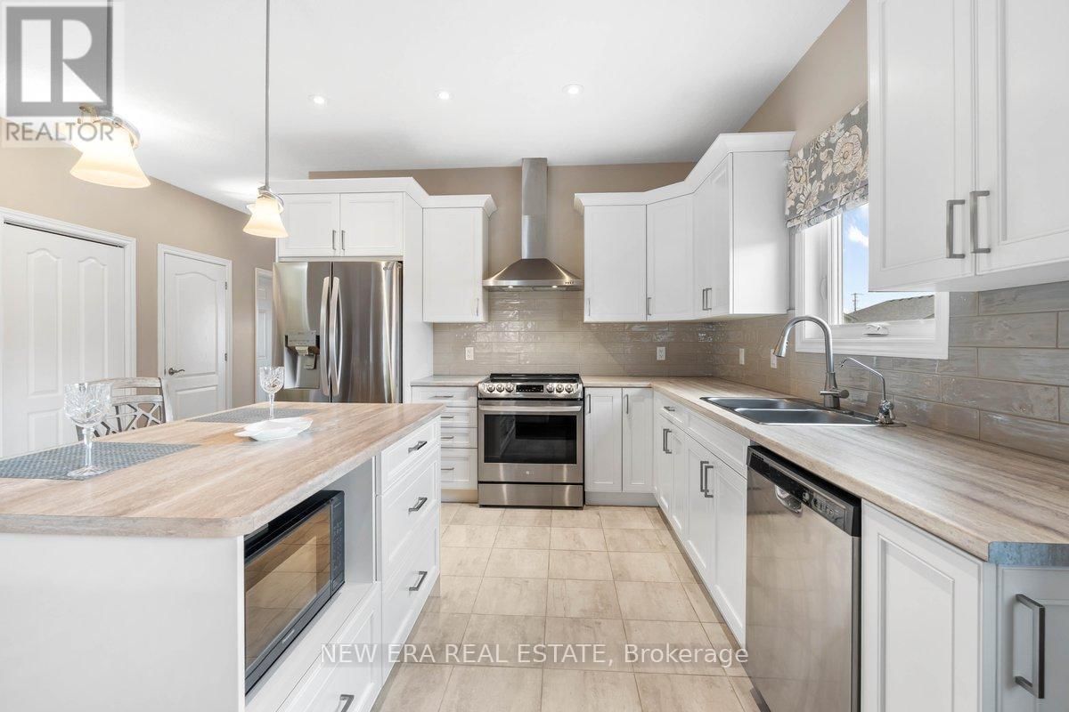 17 DORCHESTER DRIVE Image 8